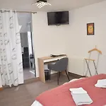 Saint Fergeux Hotel