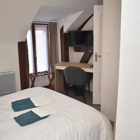 Saint Fergeux Hotell Gionges