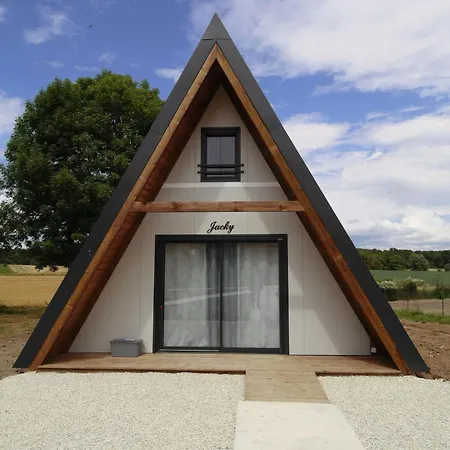 Saint Fergeux Отель *