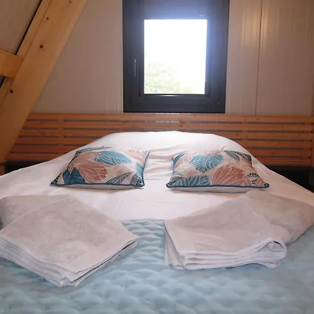 Saint Fergeux Отель