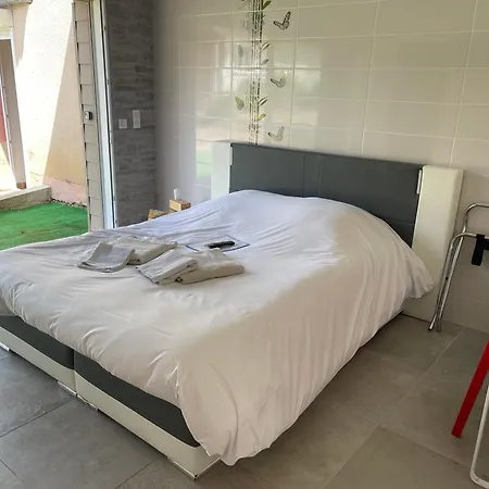 Отель Saint Fergeux