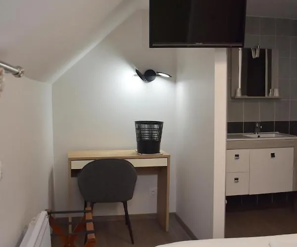 Saint Fergeux Hotel *