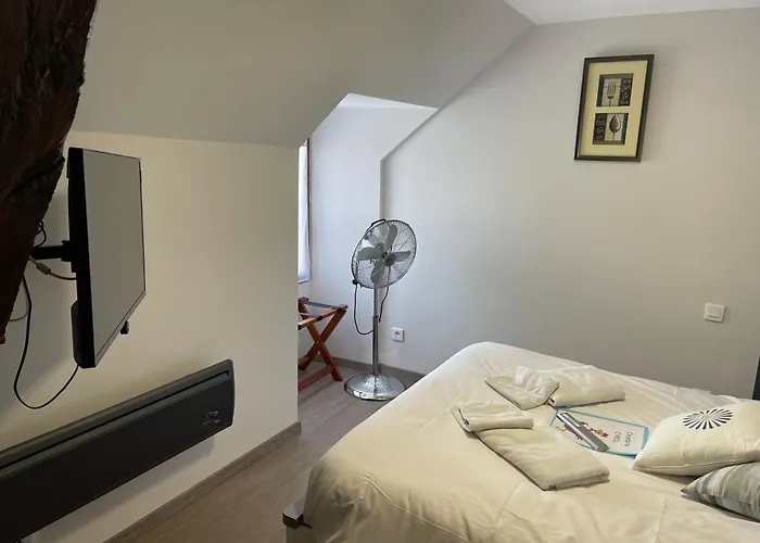 Saint Fergeux Hotel *